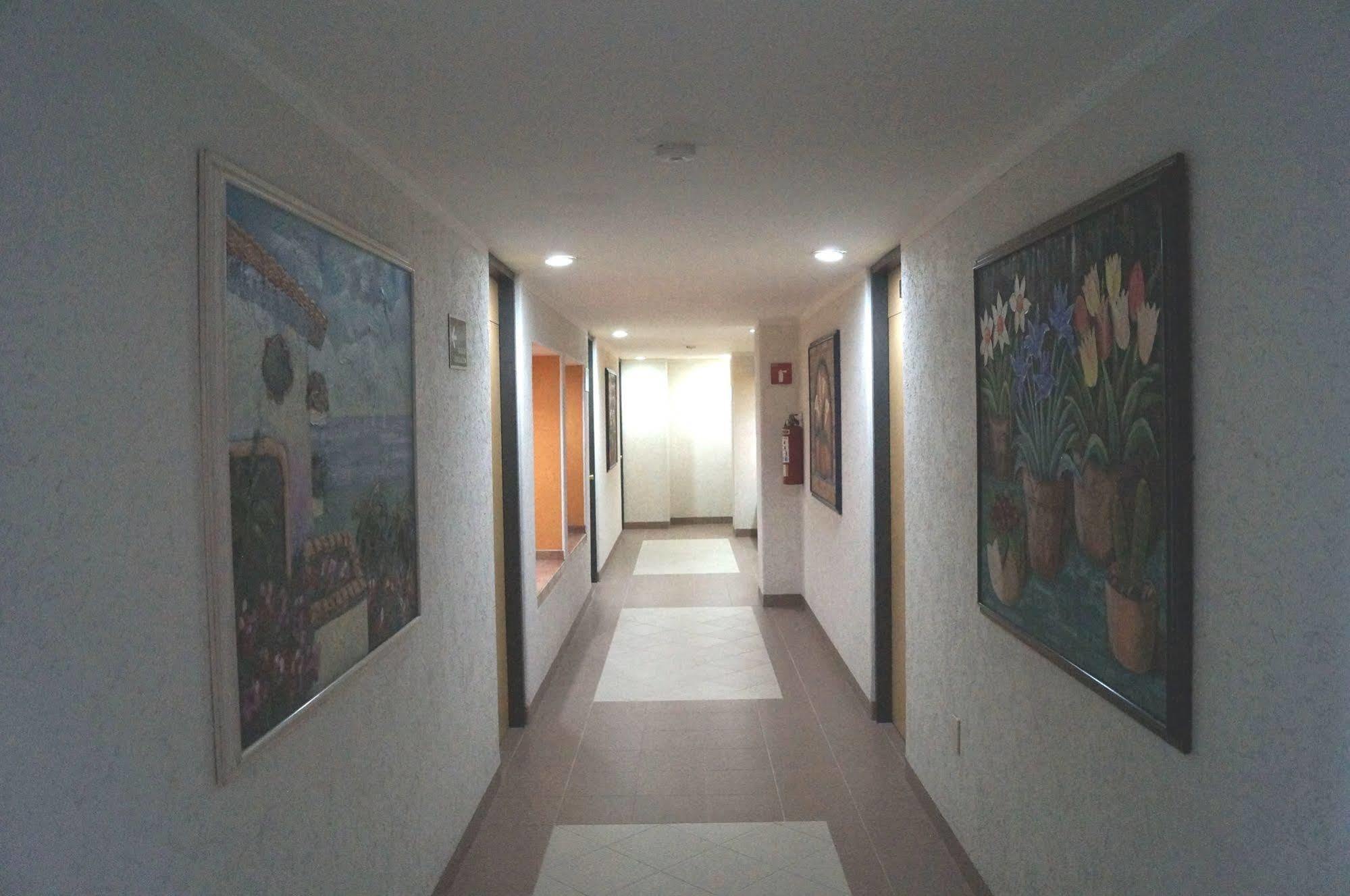 Autoparador Del Valle Mexiko-Stadt Exterior foto